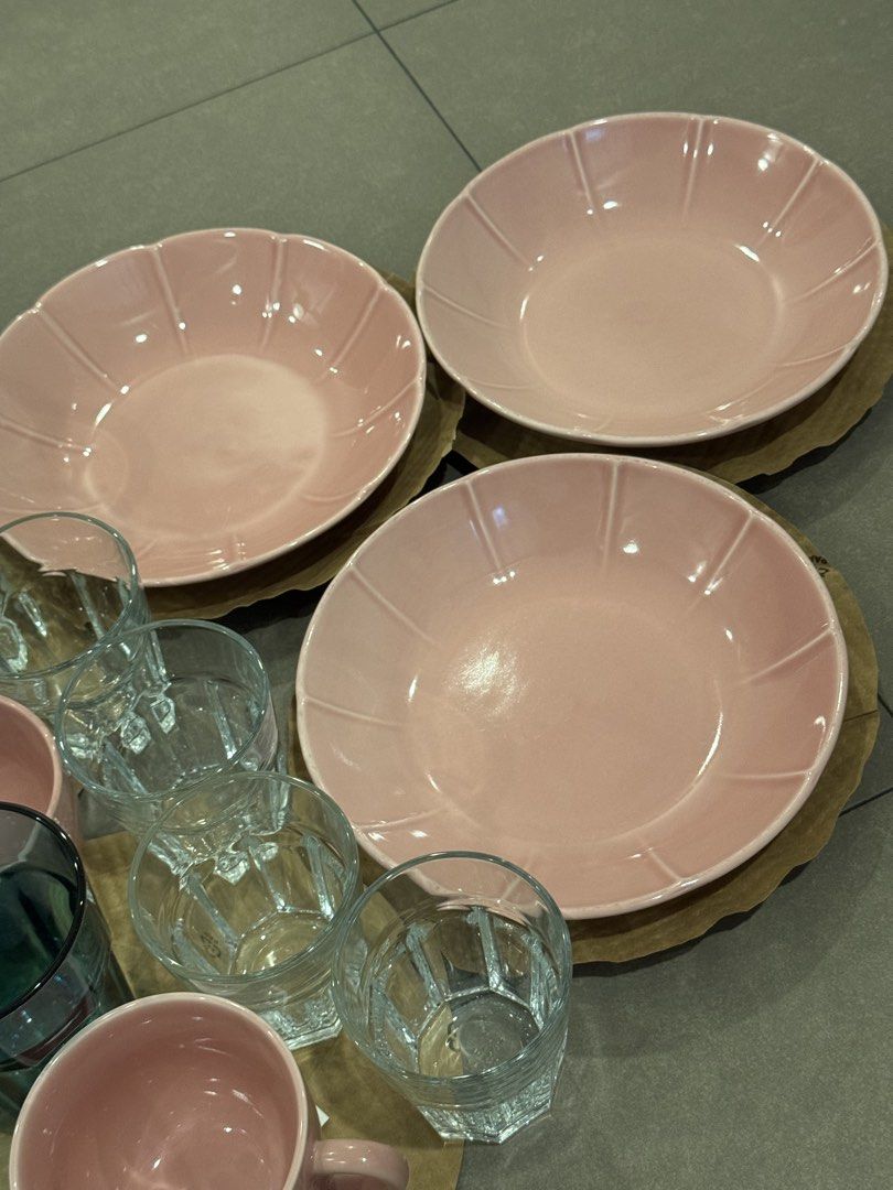 IKEA Dinnerware - Pink & Teal446878709774428162