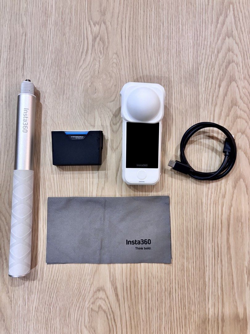 Insta360 X4 Air Camera with Accessories, Photography, Cameras on Carousell