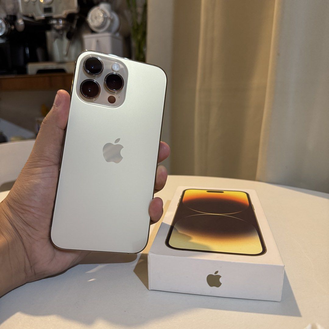 Iphone 14 Pro Max 256gb Dual Sim Openline (Category: iPhone 14 Series) located in San Mateo. Submitted by migueleauthentic (Listing ID 1436438967, Image 1). Description: —RUSH For sale only— Iphone 14 Pro Max 256gb 92% battery health HK Variant — Dual Sim Openline both sim slots Gold Color Loc: San Mateo Rizal / Fortune Marikina Need funds. No swapping Last price = ₱32k <— no more last price inquiries.