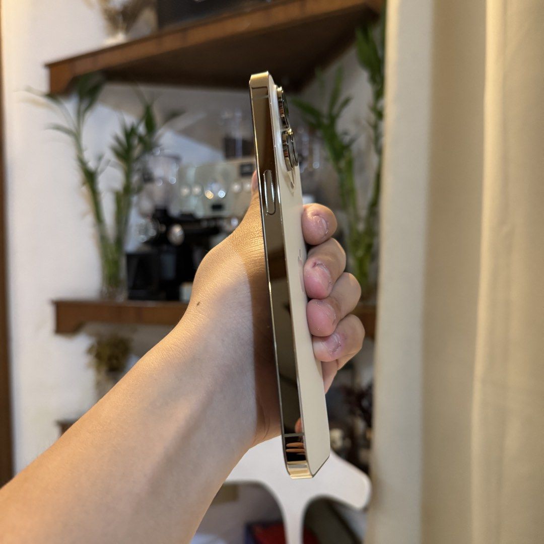 Iphone 14 Pro Max 256gb Dual Sim Openline (Category: iPhone 14 Series) located in San Mateo. Submitted by migueleauthentic (Listing ID 1436438967, Image 3). Description: —RUSH For sale only— Iphone 14 Pro Max 256gb 92% battery health HK Variant — Dual Sim Openline both sim slots Gold Color Loc: San Mateo Rizal / Fortune Marikina Need funds. No swapping Last price = ₱32k <— no more last price inquiries.