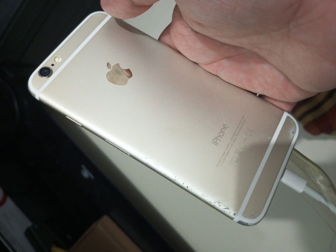 Iphone 6 32gb (Category: iPhone 6 Series) located in Pasig City. Submitted by jeideee_cute (Listing ID 1436465645, Image 2). Description: .