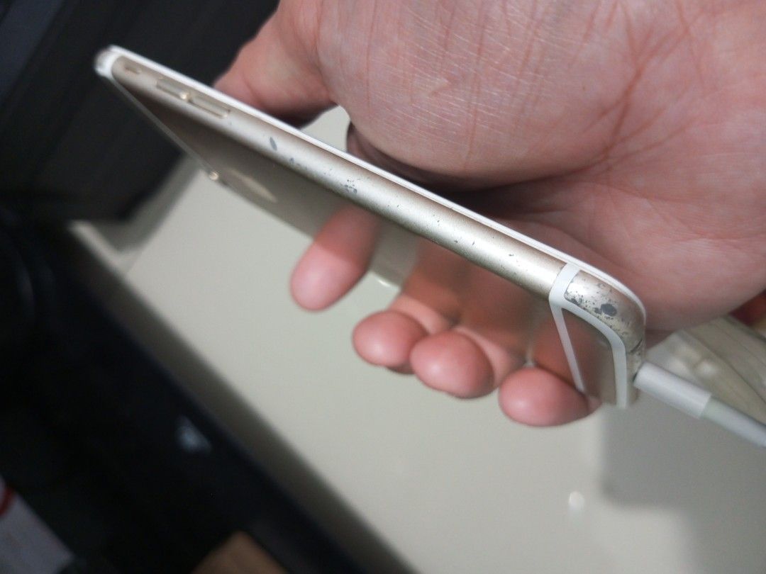 Iphone 6 32gb (Category: iPhone 6 Series) located in Pasig City. Submitted by jeideee_cute (Listing ID 1436465645, Image 3). Description: .