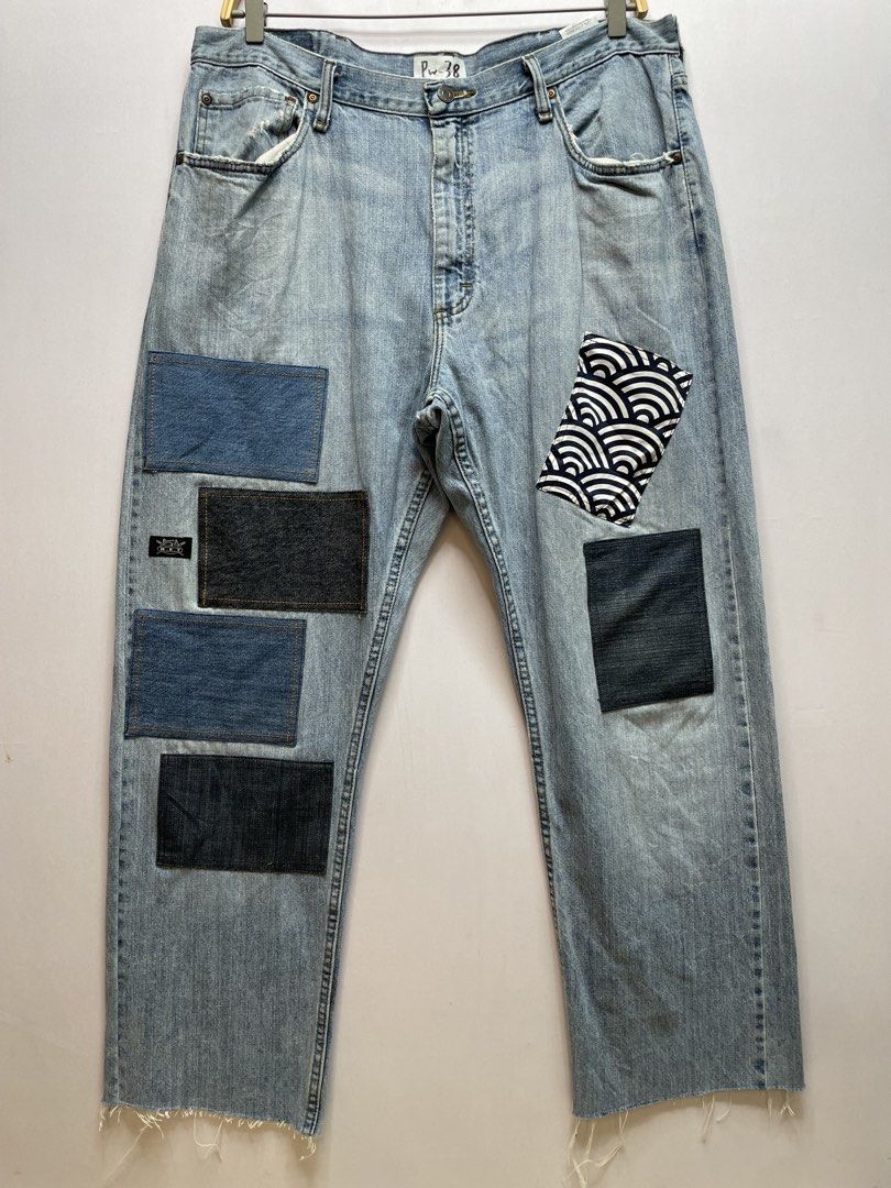 Jeans patchwork (Category: Jeans) located in Tampin. Submitted by mareybundle (Listing ID 1436359733, Image 1). Description: Code=pw-38 Cutting seluar=straightcut Pinggang=37 Peha=14 Open leg=8.5 Labuh=41 Rm =88 ‼️9.5/10 Jgn lupe follow first IG dan tiktok = mareybundle Utk item2 branded dan jackpot 🎰 Turn on notification utk update yg akan datang❗❗❗ 🛵Kos posto rm10🛵 Dekat kite cod je geng ✌️.