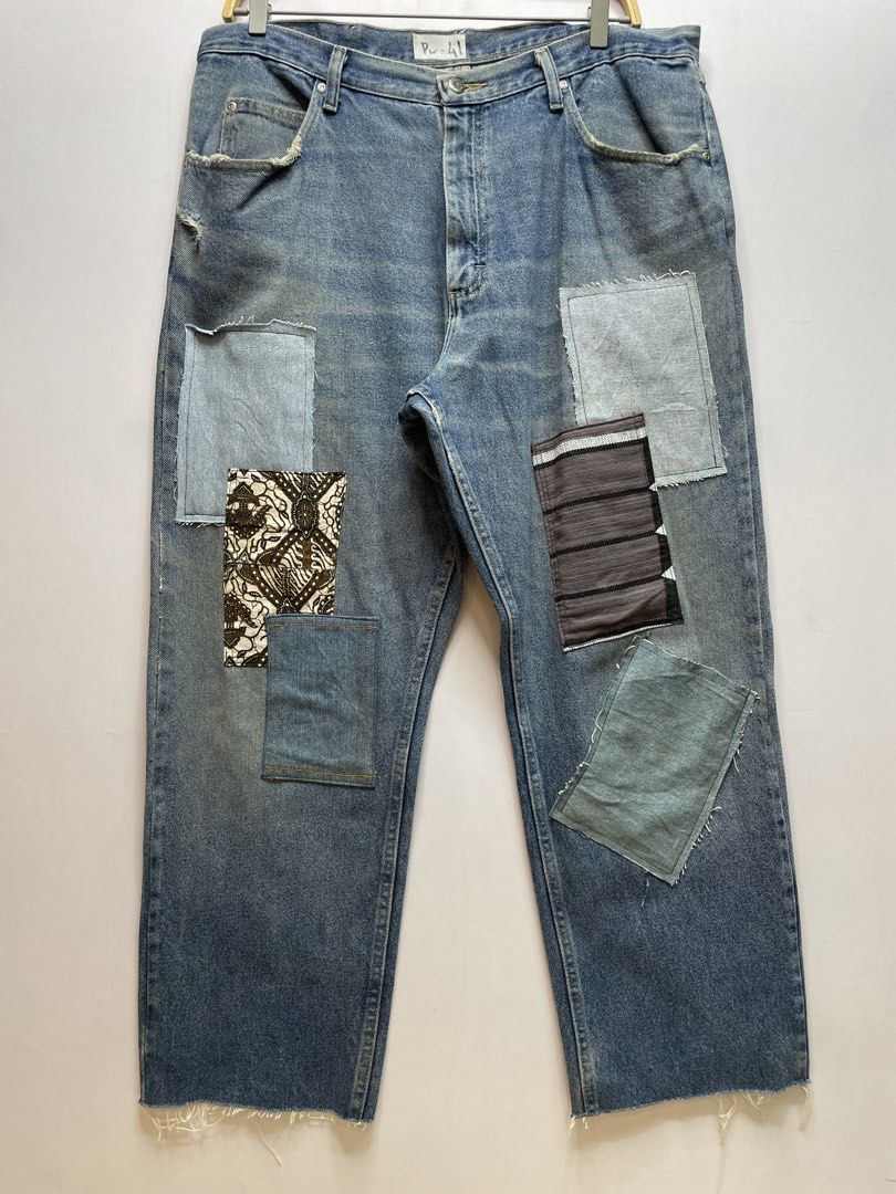 Jeans patchwork (Category: Jeans) located in Tampin. Submitted by mareybundle (Listing ID 1436362222, Image 1). Description: Code=pw-41 Cutting seluar=straightcut Pinggang=39 Peha=15 Open leg=9 Labuh=40 Rm =98 ‼️9.5/10 Jgn lupe follow first IG dan tiktok = mareybundle Utk item2 branded dan jackpot 🎰 Turn on notification utk update yg akan datang❗❗❗ 🛵Kos posto rm10🛵 Dekat kite cod je geng ✌️.