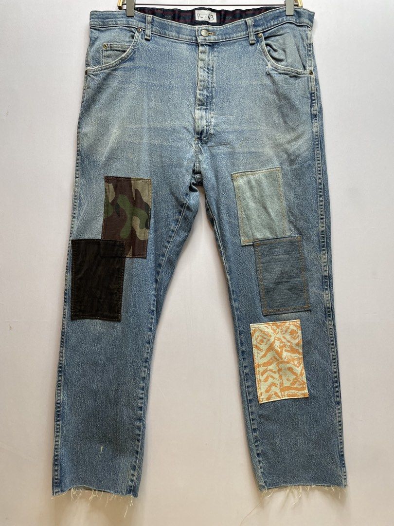Jeans patchwork (Category: Jeans) located in Tampin. Submitted by mareybundle (Listing ID 1436363835, Image 1). Description: Code=pw-43 Cutting seluar=straightcut Pinggang=39 Peha=13.5 Open leg=8 Labuh=40.5 Rm =88 ‼️9.5/10 Jgn lupe follow first IG dan tiktok = mareybundle Utk item2 branded dan jackpot 🎰 Turn on notification utk update yg akan datang❗❗❗ 🛵Kos posto rm10🛵 Dekat kite cod je geng ✌️.