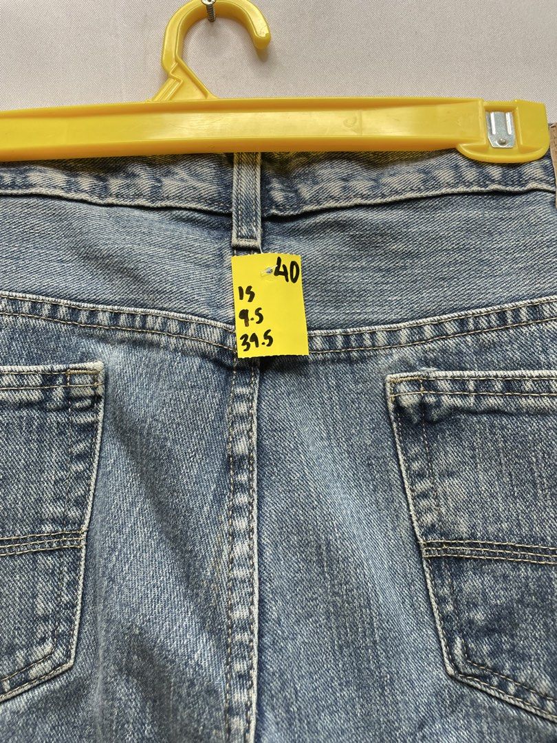 Jeans patchwork (Category: Jeans) located in Tampin. Submitted by mareybundle (Listing ID 1436365861, Image 3). Description: Code=pw-46 Cutting seluar=straightcut Pinggang=40 Peha=15 Open leg=9.5 Labuh=39.5 Rm =118 ‼️9.5/10 Jgn lupe follow first IG dan tiktok = mareybundle Utk item2 branded dan jackpot 🎰 Turn on notification utk update yg akan datang❗❗❗ 🛵Kos posto rm10🛵 Dekat kite cod je geng ✌️.