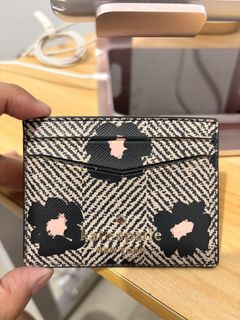 (Category: ) located in . Submitted by agboutique (Listing ID 1436456890, Image 1). Description: .