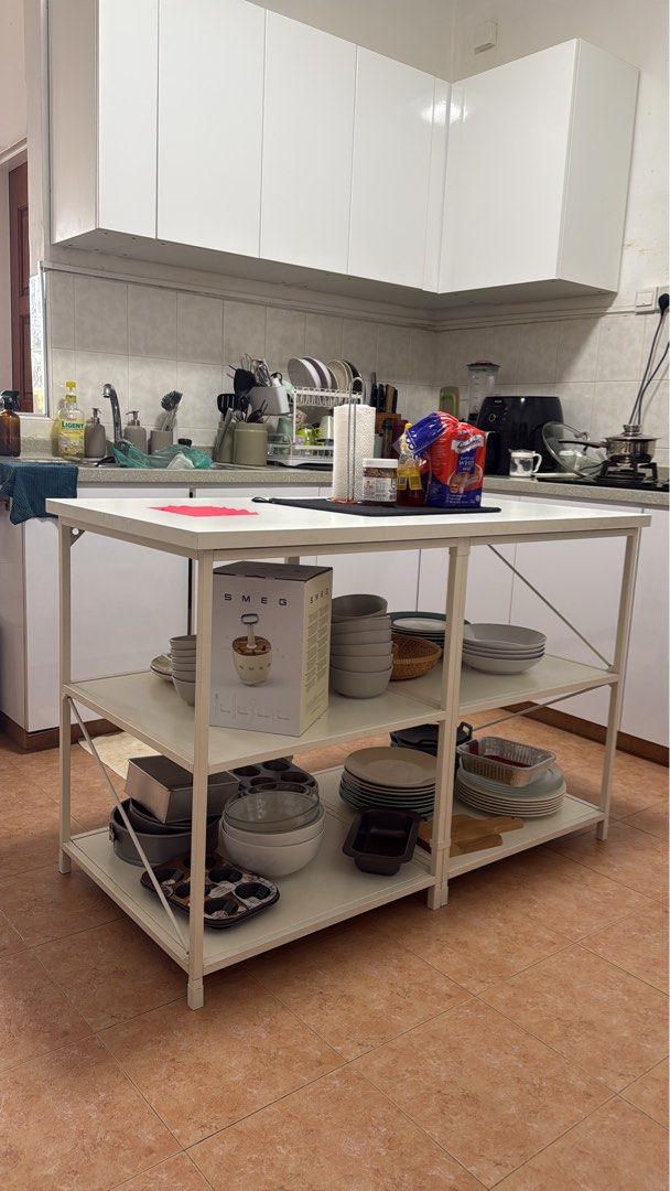 Kitchen island446502999824814080