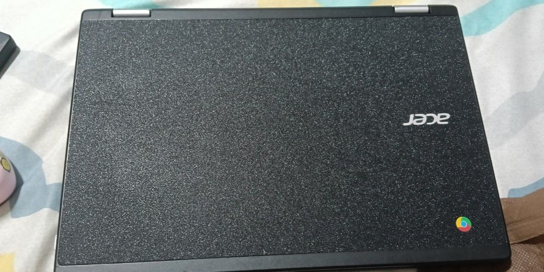 Laptop446914739140055041