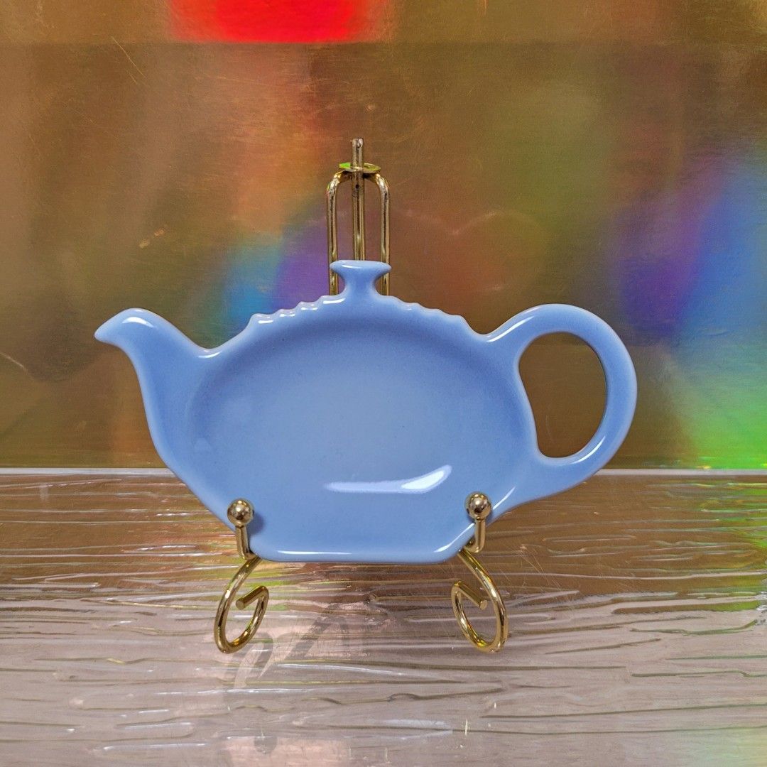 Le Creuset stoneware tea bag holder