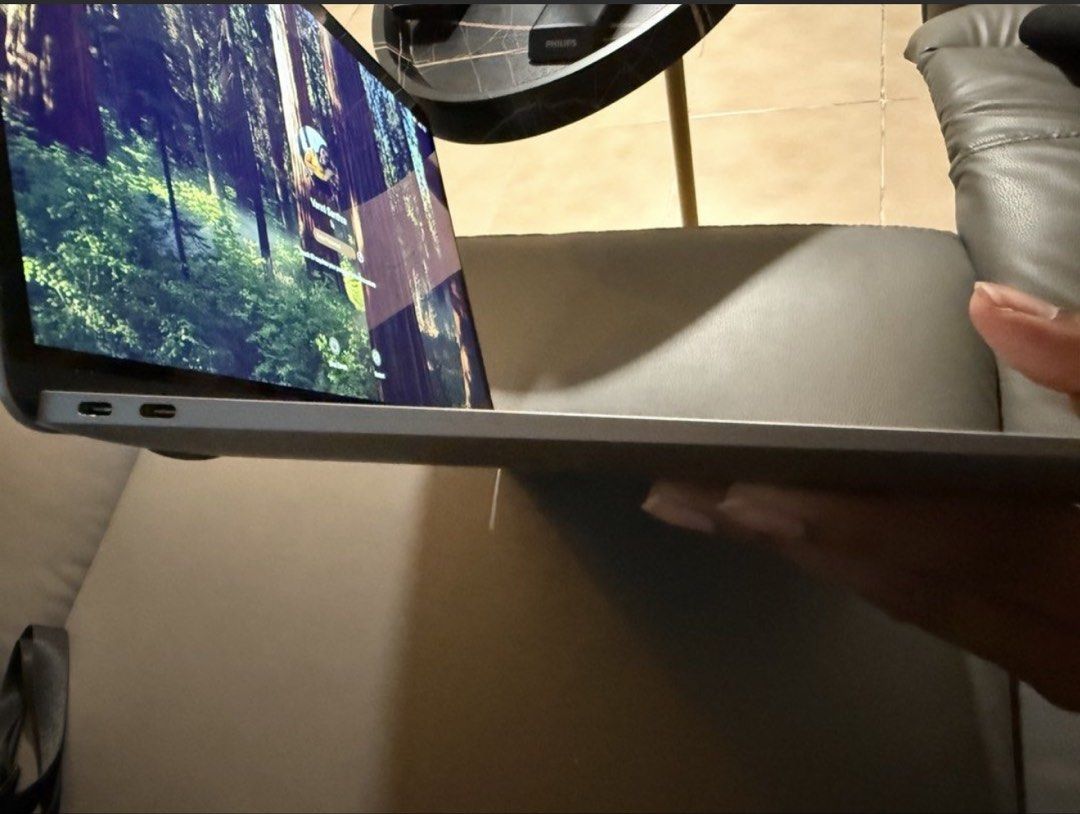 MacBook Air - 2020446914741163141124