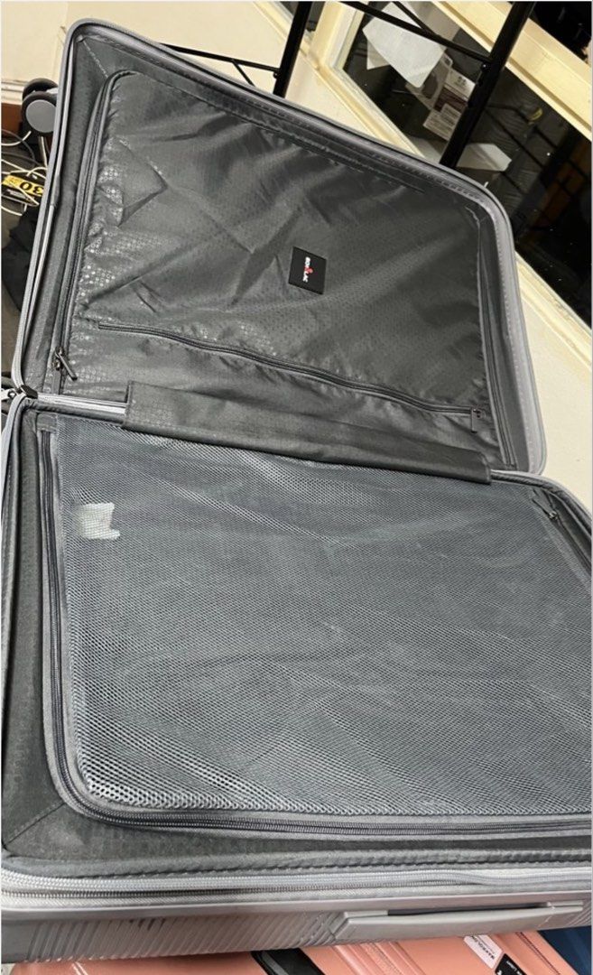 Medium Echolac Luggage (Category: Luggage) located in Quezon City. Submitted by extrapetite_ph (Listing ID 1436386269, Image 3). Description: .
