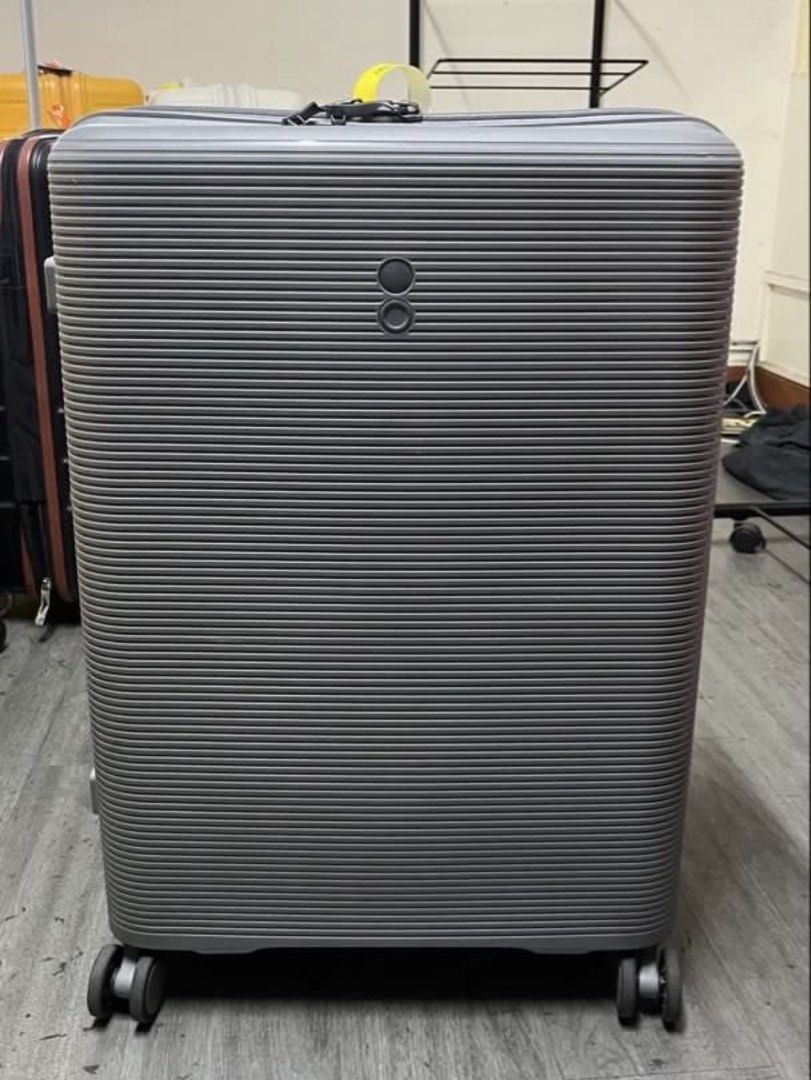 Medium Echolac Luggage (Category: Luggage) located in Quezon City. Submitted by extrapetite_ph (Listing ID 1436386269, Image 1). Description: .