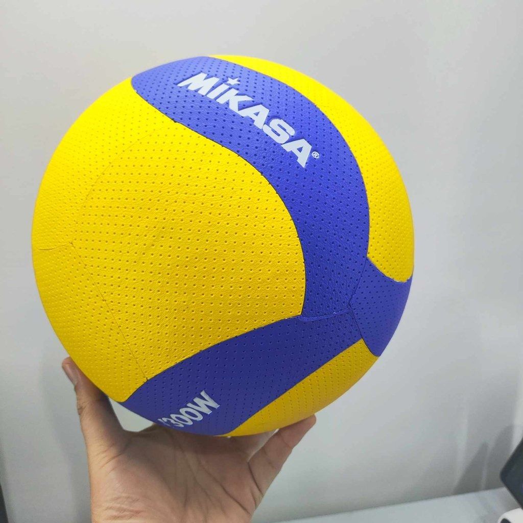 MIKASA Leather 330 Volleyball (Category: Sports & Fitness Nutrition) located in Cebu City. Submitted by hhatelier (Listing ID 1436311737, Image 3). Description: FEATURES: ✔️Premium Leather Cover Made from high-quality leather, the ball offers a soft touch and exceptional durability, ensuring long-lasting performance. ✔️Advanced Panel Design The unique panel configuration provides better aerodynamics, enhancing stability and consistency in flight 