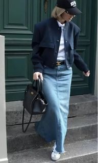 (Category: ) located in . Submitted by closetkoo (Listing ID 1436457001, Image 1). Description: .