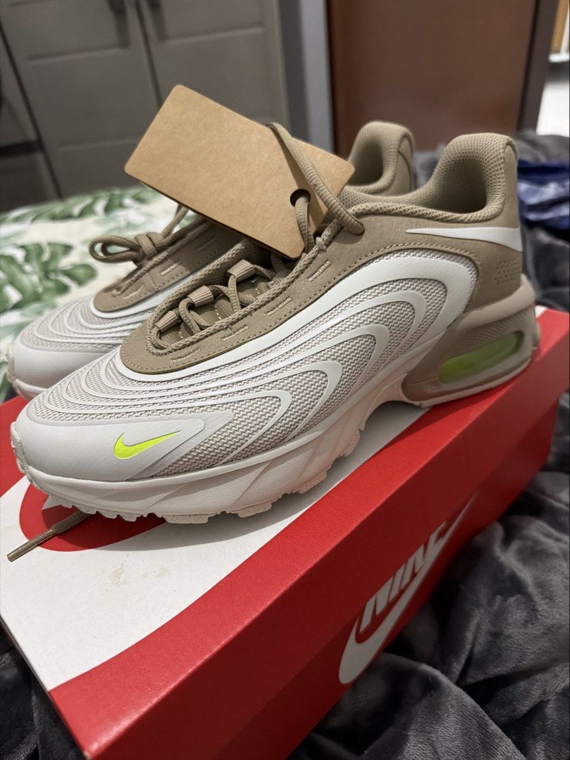 Nike Air Max 270 React Shoes (Category: Sneakers) located in Guiguinto. Submitted by sarahscn26 (Listing ID 1436292997, Image 2). Description: ORIG NIKE FROM JAPAN ‼️ .