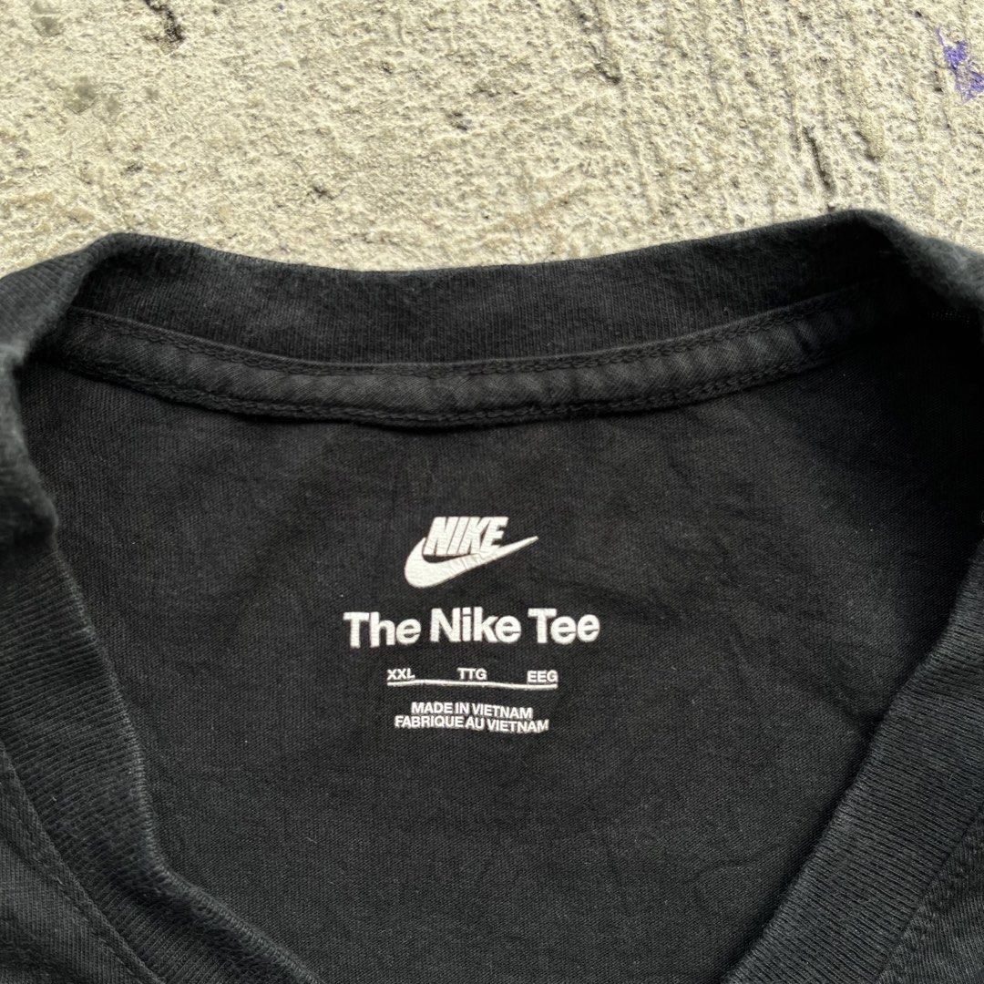 Nike Embroidered Black Shirt (Category: Tshirts & Polo Shirts ) located in Batangas. Submitted by _thriftxplug (Listing ID 1436364937, Image 3). Description: Nike Embroidered Black Shirt Size: 2XL Width 26 x 30 Length No issue As new condition Grab: ₱399.