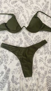 (Category: ) located in . Submitted by declutterrgirlyy (Listing ID 1436338405, Image 1). Description: .