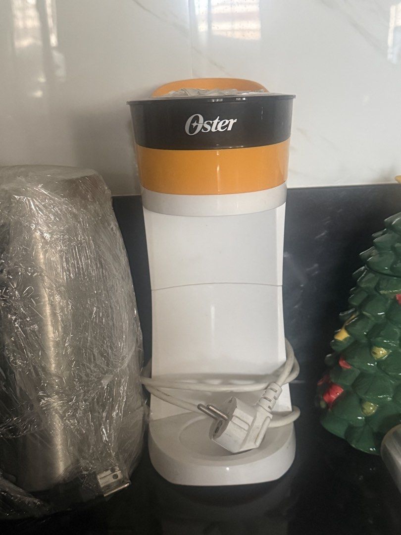 Oster myBrew coffeemaker (Category: Cookware & Accessories) located in Mandaluyong City. Submitted by babycakesshop (Listing ID 1436307278, Image 1). Description: Convenient One touch brewing 500mL Stainless steel travel mug Auto Shut off after brewing Removable permanent filter basket for easy filling.