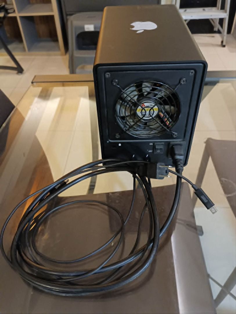 OWC ThunderBay 4 Thunderbolt External Enclosure (Category: Hard Disks & Thumbdrives) located in Caloocan City. Submitted by bg_geniusph (Listing ID 1436317334, Image 3). Description: OWC ThunderBay 4 storage enclosure, Thunderbolt 2, 0GB unit Unit includes power cable and Thunderbolt 2 cable USED, NO BOX, NO KEY Asking price: 8,000.