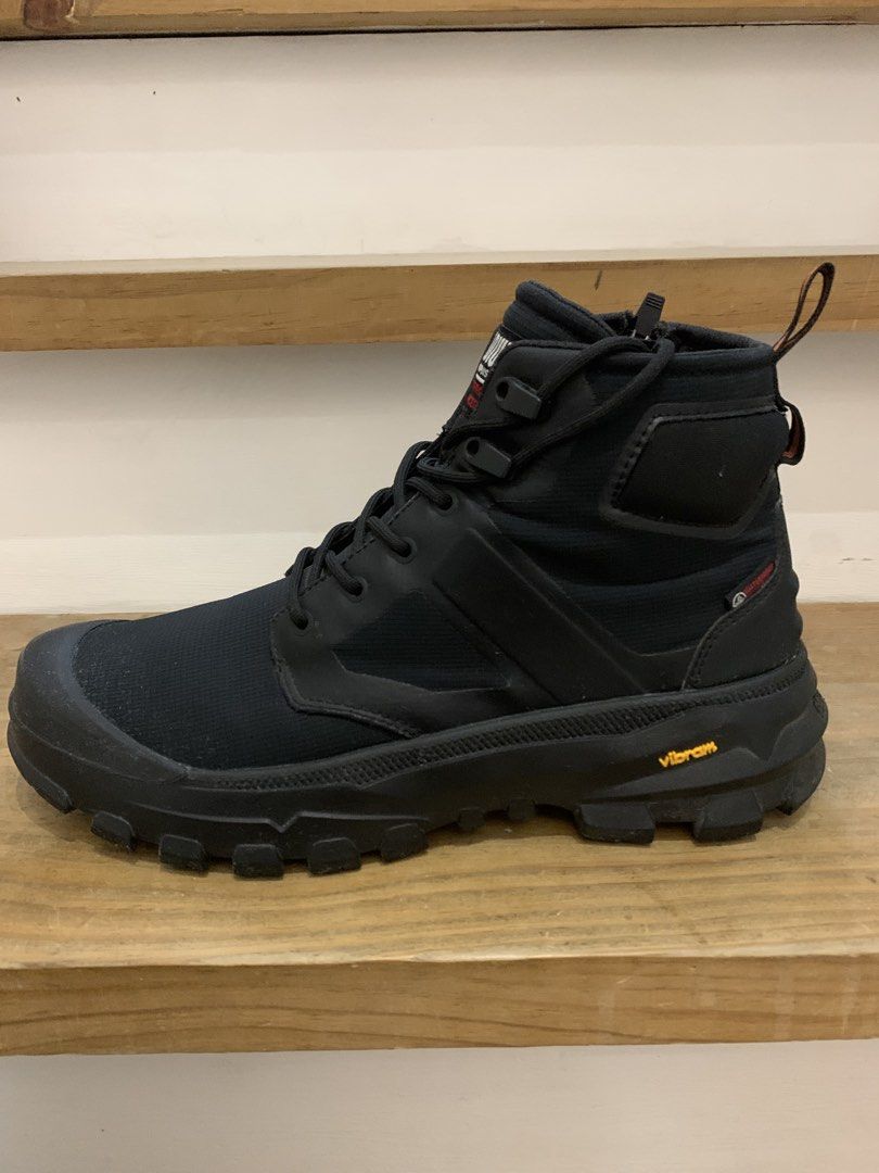Palladium Pallarider Zip WPA size 10USM (Category: Boots) located in Arayat. Submitted by bogs11354 (Listing ID 1436327634, Image 3). Description: Pallarider Zip WPA Brand: Palladium Size: 10USM With Zipper, Waterproof Color: All black ( exclusive brand logos) Outsole: Vibram outsole( same as merrel shoes) Price 7999 2 months old only, bought for 11,900 at sm, ( never been used for hiking or motorcycle riding) Mop: Thru gcash plus shipping fees L