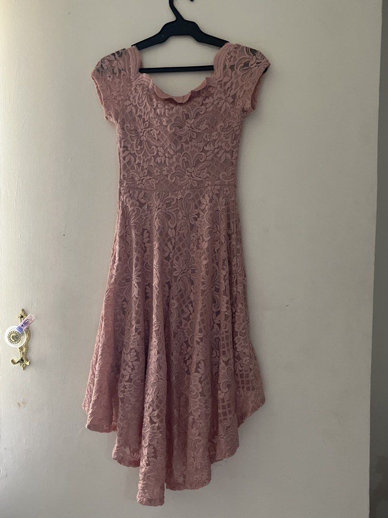 Pink dress (Category: Dresses) located in Manila. Submitted by bronds (Listing ID 1436319338, Image 2). Description: bought in macys, only used once - padded.