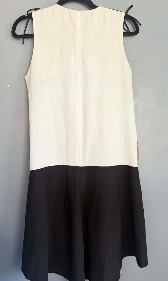 Plains and Prints Collection Dress (Category: Dresses) located in Quezon City. Submitted by quickstorm.2719d3 (Listing ID 1436404957, Image 3). Description: good as new.