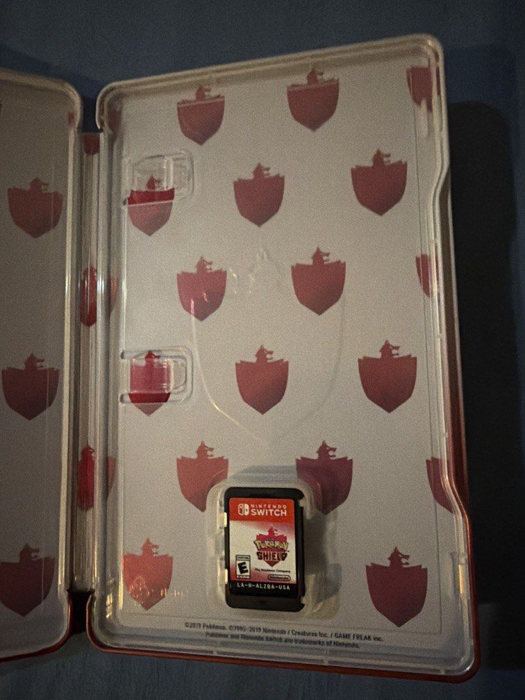 Switch Game Pokemon Shield with extra case (Category: Nintendo) located in Taguig. Submitted by 1841999 (Listing ID 1436430310, Image 3). Description: .