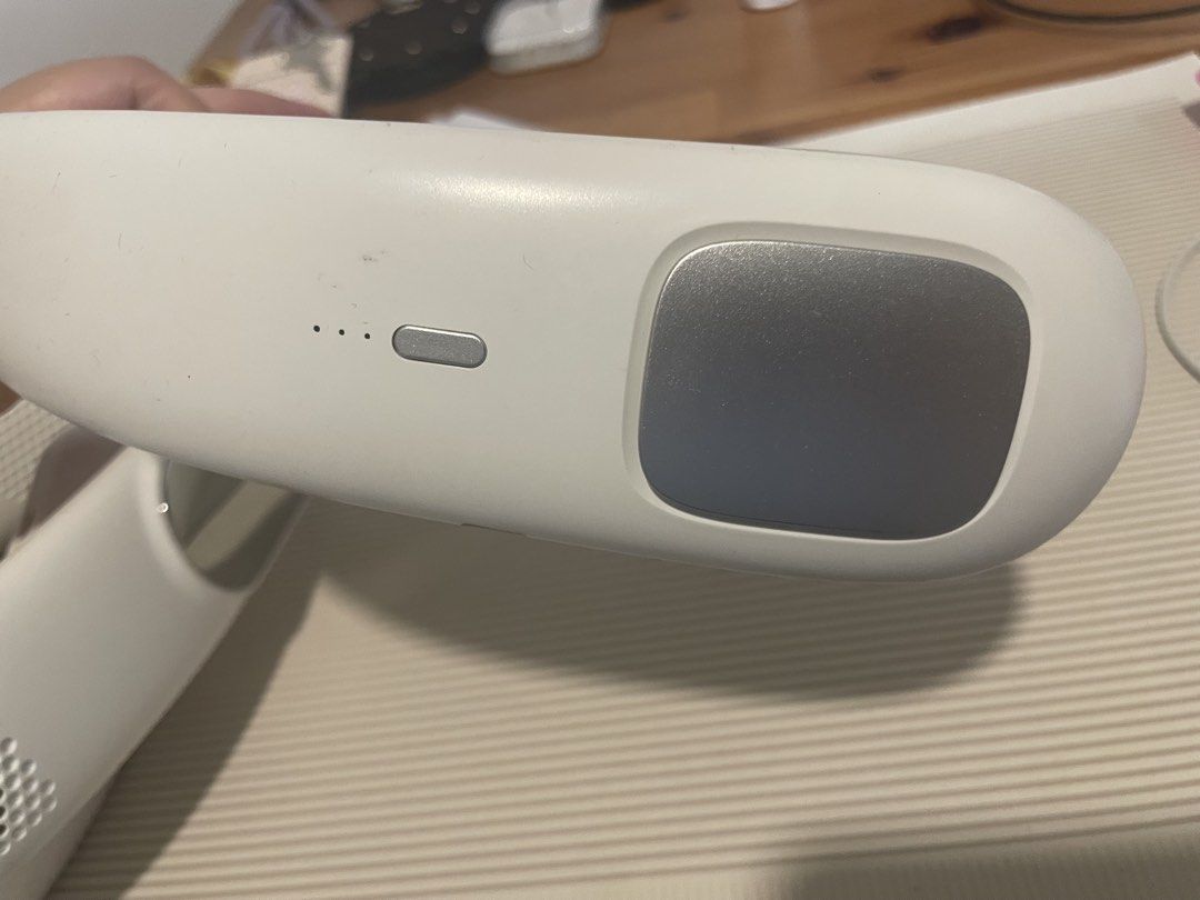 Portable Neck Fan - White