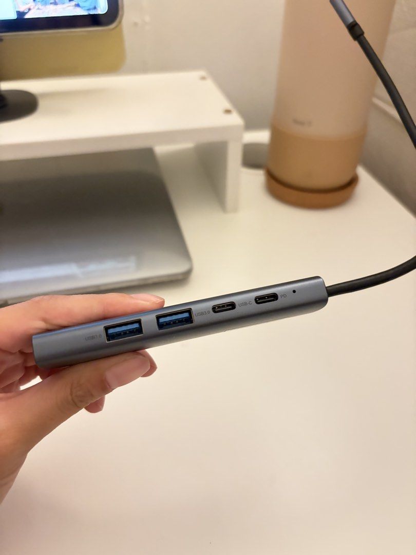 Rapoo Type C HDMI (Category: Hard Disks & Thumbdrives) located in Bulacan. Submitted by bizc0ff (Listing ID 1436409170, Image 3). Description: orig price (srp): ₱600+ selling for ₱400 free sf via j&t no issue, rfs: not using anymore.