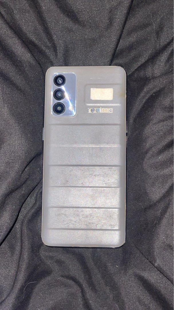 Realme Gt Master Edition 5g (Category: Realme) located in Bongao. Submitted by mfznnnnjddd (Listing ID 1436299572, Image 1). Description: just a spare phone na nakatambak na lang dito the only issue is yung lcd nya lang nahulog sa pocket ko nung nag d-drive ako get nyo na, search nyo na lang yung specs naka snapdragon ‘to so good for gaming..