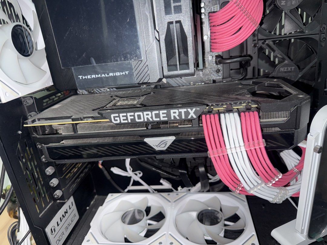 ROG Strix RTX 3080 OC 12gb Asus447236748545904640
