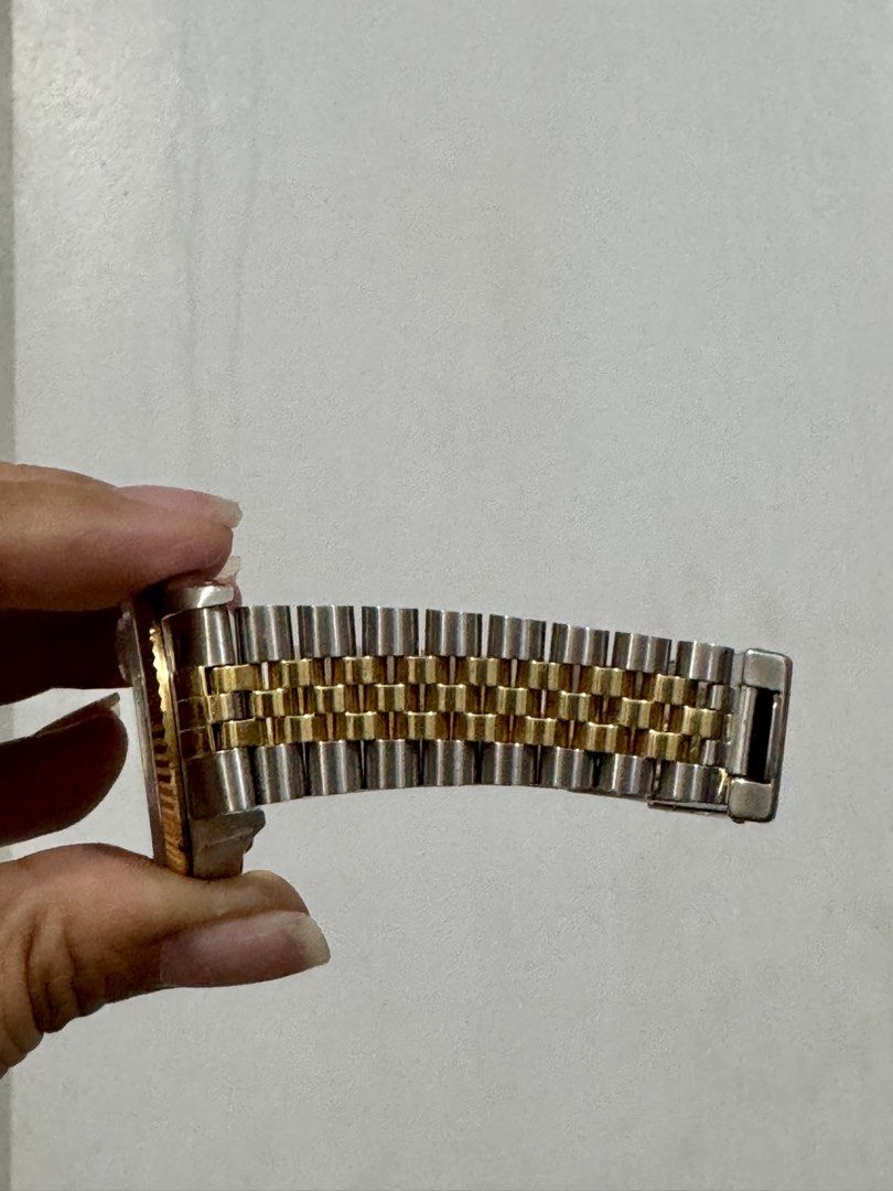 Rolex DateJust 36mm 16233 Twotone (Category: Luxury Watches) located in Quezon City. Submitted by jperks0102 (Listing ID 1436453858, Image 3). Description: .