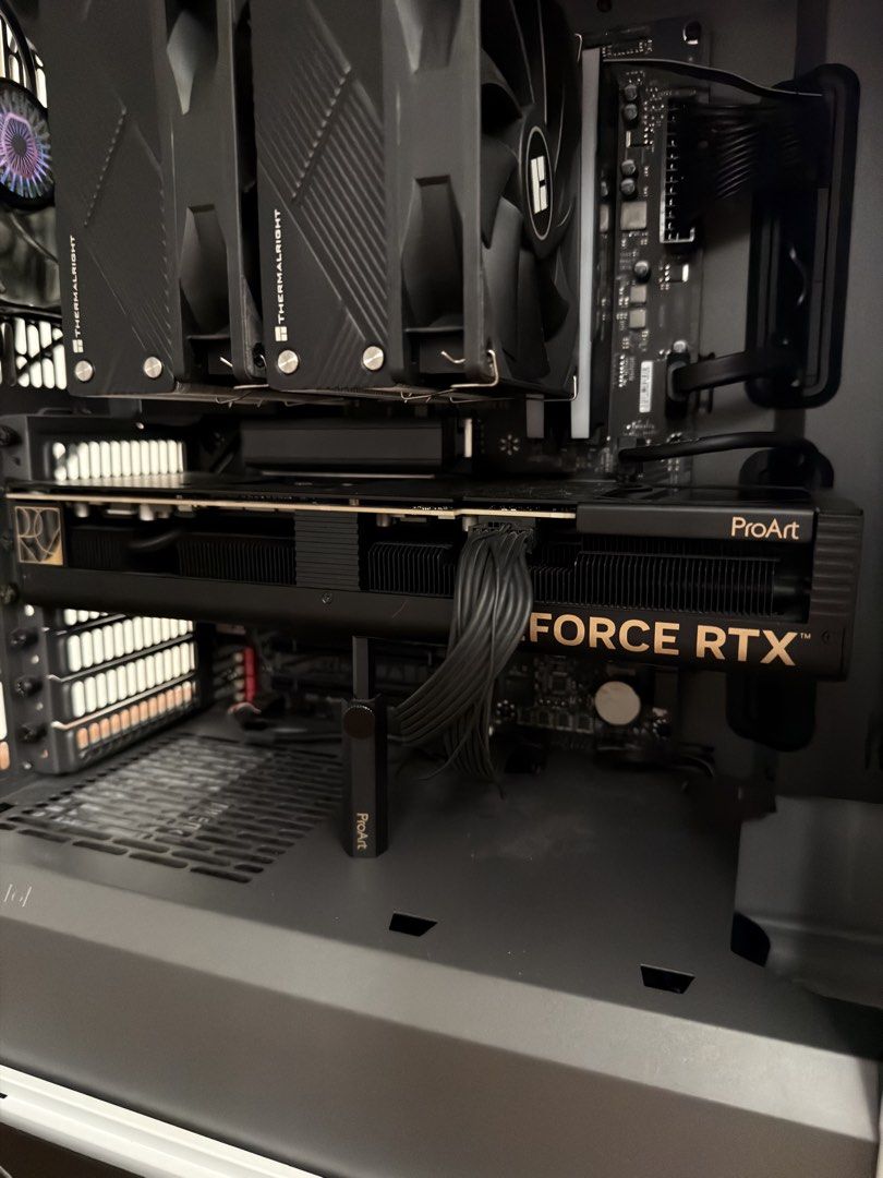 RTX 4070 Ti446571522274119680