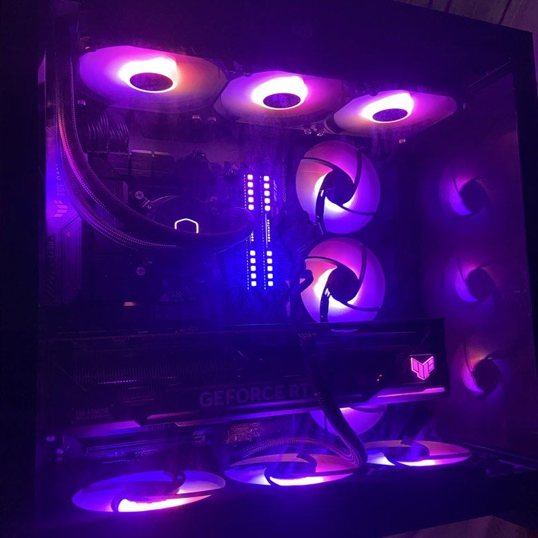RTX 4090 Gaming PC447223765046415362