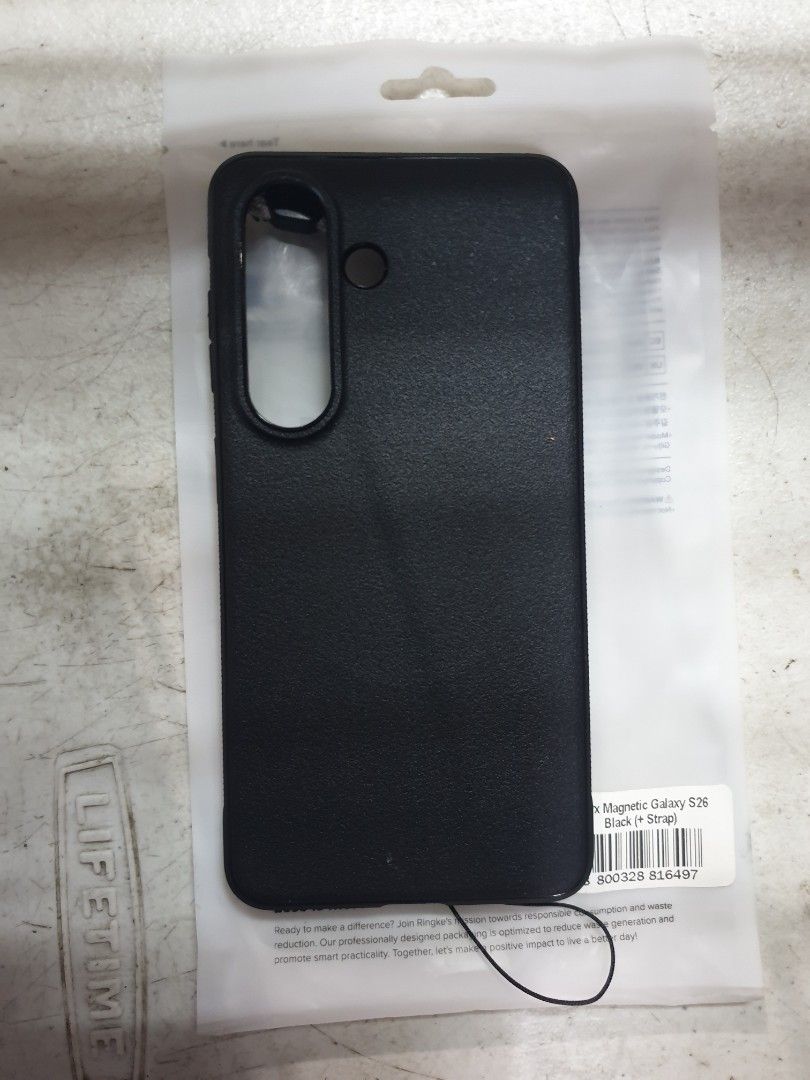 S26 Ringke Case Onyx Magnetic Black Opened Packaging Negotiable (Category: Cases & Sleeves) located in Cainta. Submitted by nighelking (Listing ID 1436331771, Image 1). Description: Good condition pa po kahit opened packaging na Ringke Case made in Korea Compatible S26 base MagSafe Compatible.