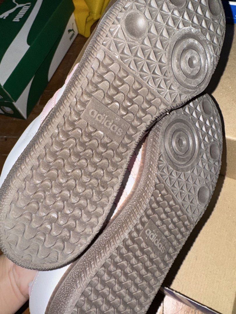 SAMBA OG J US 5 - white/pink gum (Category: Sneakers) located in Quezon City. Submitted by charlongbao (Listing ID 1436368912, Image 3). Description: Used 3 times.
