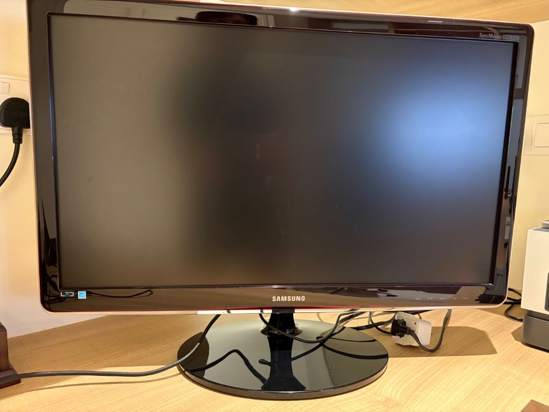 Samsung Monitor - Excellent Condition446686319797217281