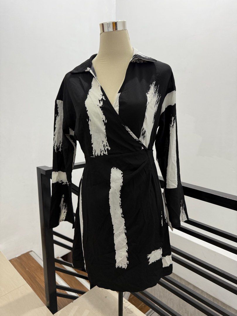 Shein Semi Formal (Category: Dresses) located in Manila. Submitted by repeat_finds_ph (Listing ID 1436310583, Image 3). Description: 👉All are classified as thrifted (𝙪𝙣𝙬𝙖𝙨𝙝𝙚𝙙) some items may come with minor flaws due to pre-loved wear. 👉Color of product may slightly vary due to lighting, -— 🚗 𝐒𝐇𝐈𝐏𝐏𝐈𝐍𝐆 𝐃𝐄𝐓𝐀𝐈𝐋𝐒: Via Lalamove or direct J&T only Metro Manila: 75.00 Luzon: 95 Visayas/ Mindanao: 115 📍 Valenzuela CIty #prelove
