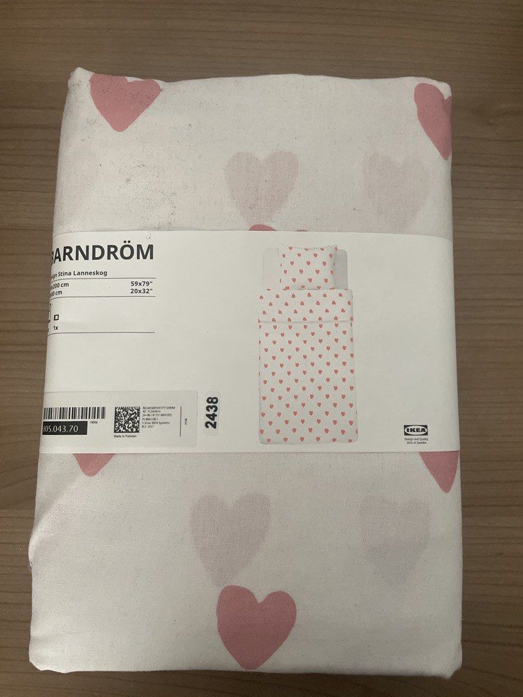 Free delivery Single size bedsheet ikea white with pink heart