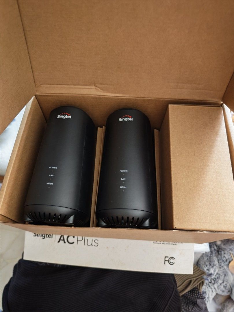 Singtel AC Plus WiFi Extender - Like New446560095814952960
