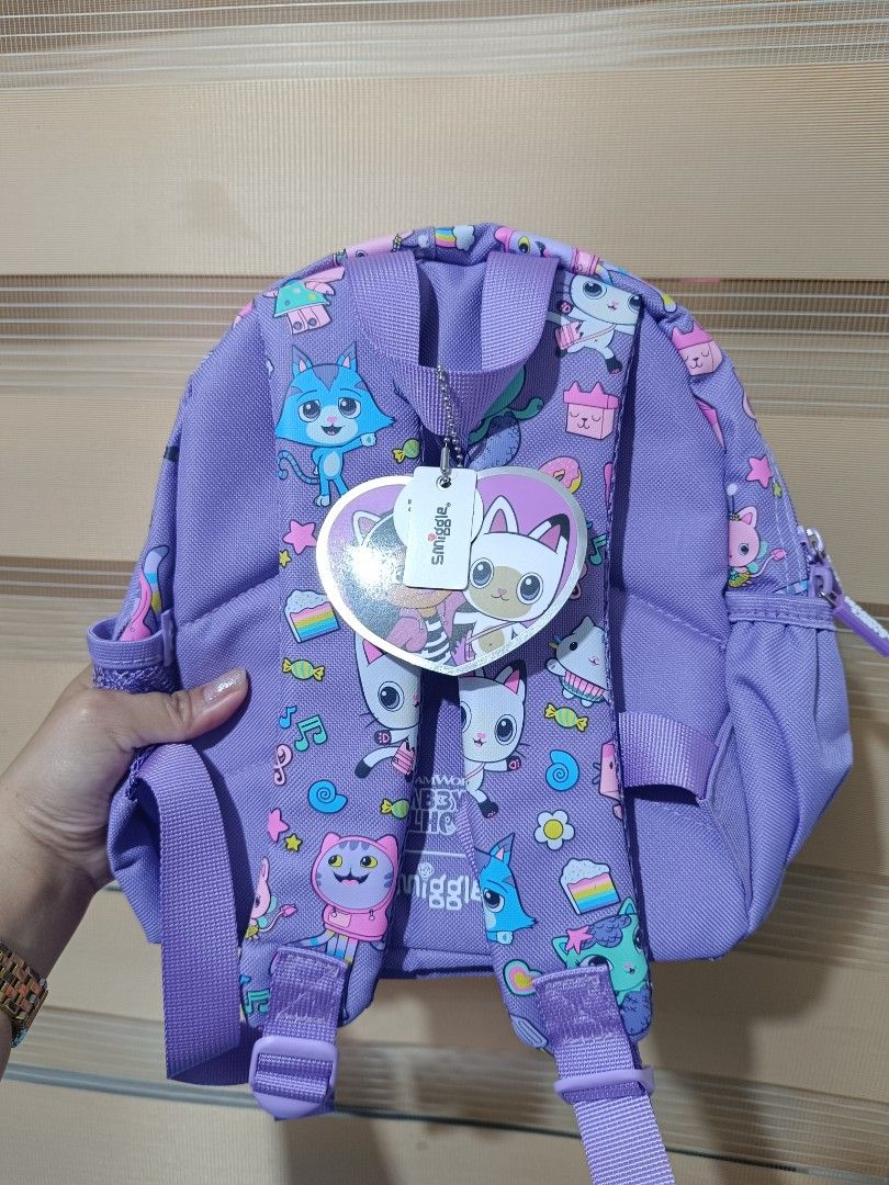 Smiggle Gabby's Dollhouse Junior Size Backpack (Category: Backpacks) located in Quezon City. Submitted by mhoniqvela04 (Listing ID 1436316025, Image 2). Description: Brandnew from Australia Complete Set No issue Set With Smiggle plastic Junior Size Detachable Mercat.