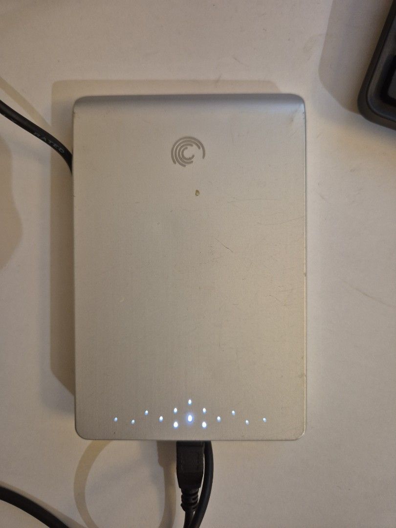 Spoilt Seagate Hard Disk447227481408808960