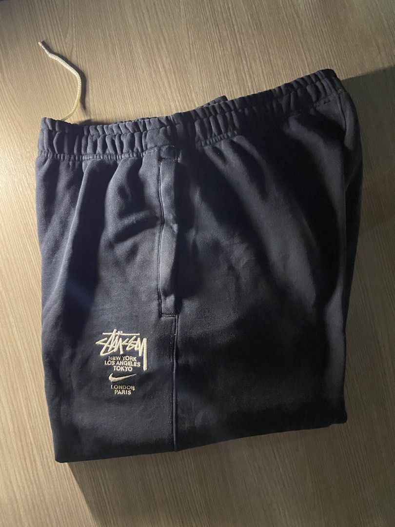 Stussy x Nike Jogging Pants (Category: Joggers) located in Manila. Submitted by arshad00 (Listing ID 1436405236, Image 1). Description: Nike x Stussy Jogging Pants -Authentic -Size M (30x39) stretchable Waistline -Excellent Condition -Color Rate 9.5/10 -PM📥.
