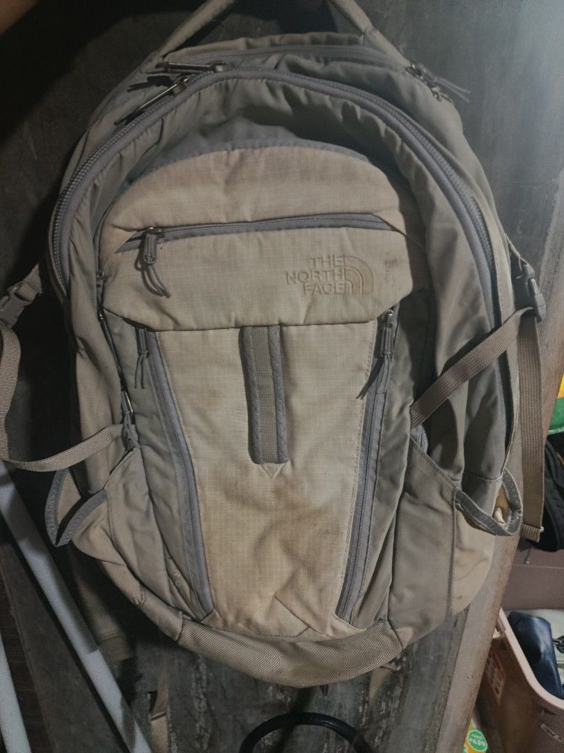 The North Face Backpack (Category: Backpacks) located in Manila. Submitted by daphneeefayejose (Listing ID 1436454603, Image 1). Description: - Authentic North Face backpack - Multiple compartments for storage - Comfortable padded shoulder straps - Neutral color scheme - Made in Vietnam - Model number: CLH1 152 TCA48.