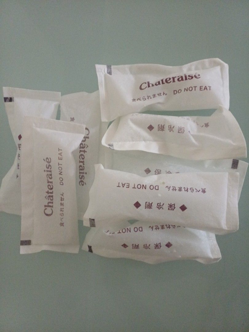 **TO BLESS** 8X ice packs from chateraise