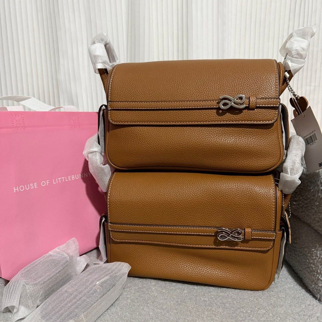Treasure Belt 24 - Brown (Category: Luxury Bags & Wallets) located in Manila. Submitted by icdkpi (Listing ID 1436451706, Image 1). Description: CLEARANCE SALE Treasure Belt 24 Brown ₱2,499 SRP: ₱3K + 20pcs available.