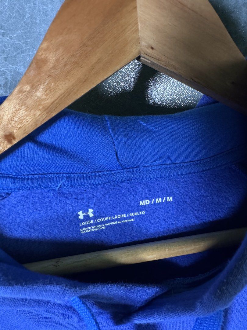Under armour (Category: Coats, Jackets and Outerwear) located in La Trinidad. Submitted by kodspogi (Listing ID 1436460736, Image 3). Description: Under Armour 22.5/30 : XL Excellent Complete tags 680.