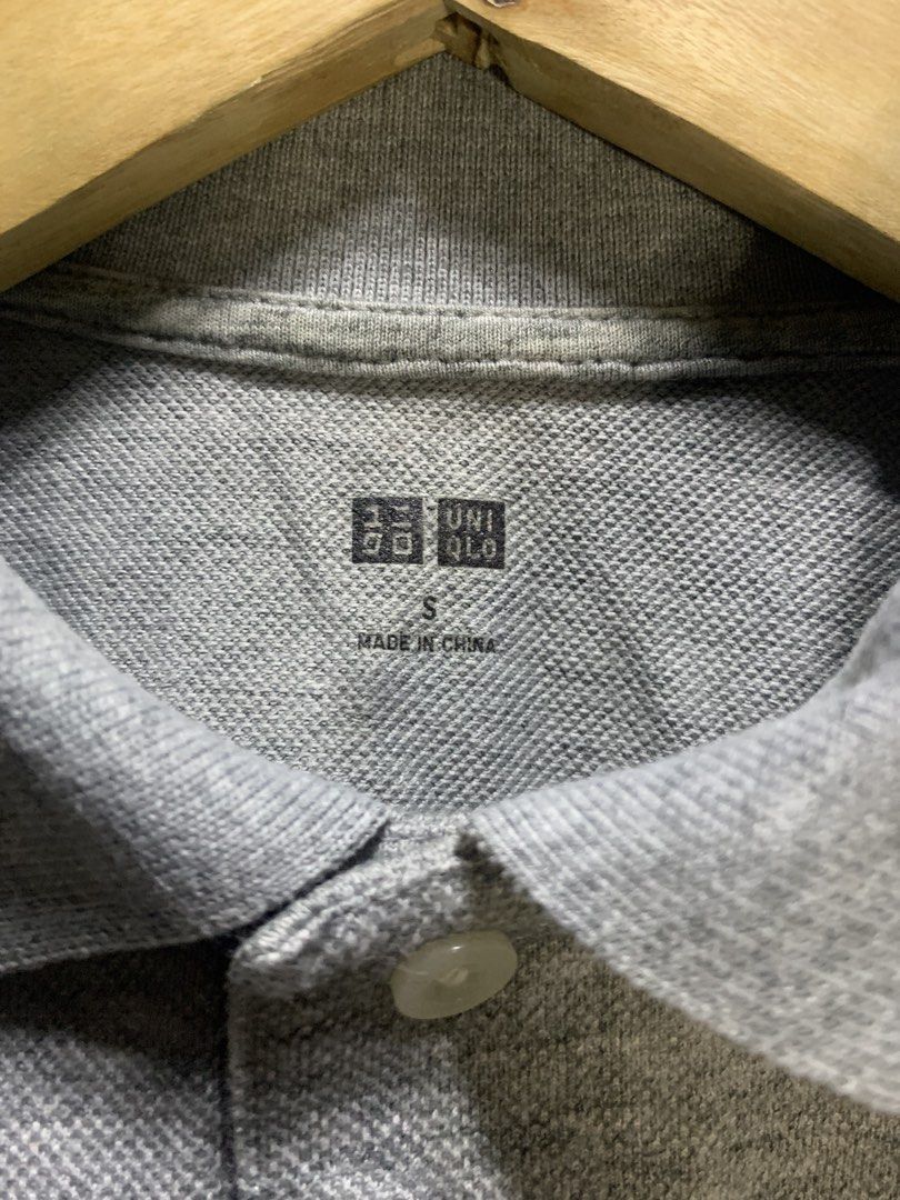 UNIQLO PLAIN POLO SHIRT (Category: Tshirts & Polo Shirts ) located in Manila. Submitted by thriftstwodrips (Listing ID 1436460686, Image 2). Description: Dimensions: Length 24 Width 18.5 10/10 Color rate Asnew condition .