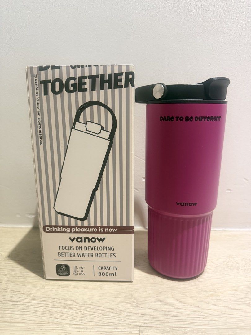 Vanow 800ml Insulated Water Bottle - Brand New
